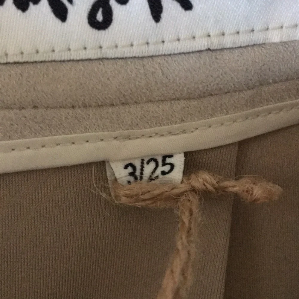 NWT Beige A-Line faux suede skirt - Picture 6 of 6